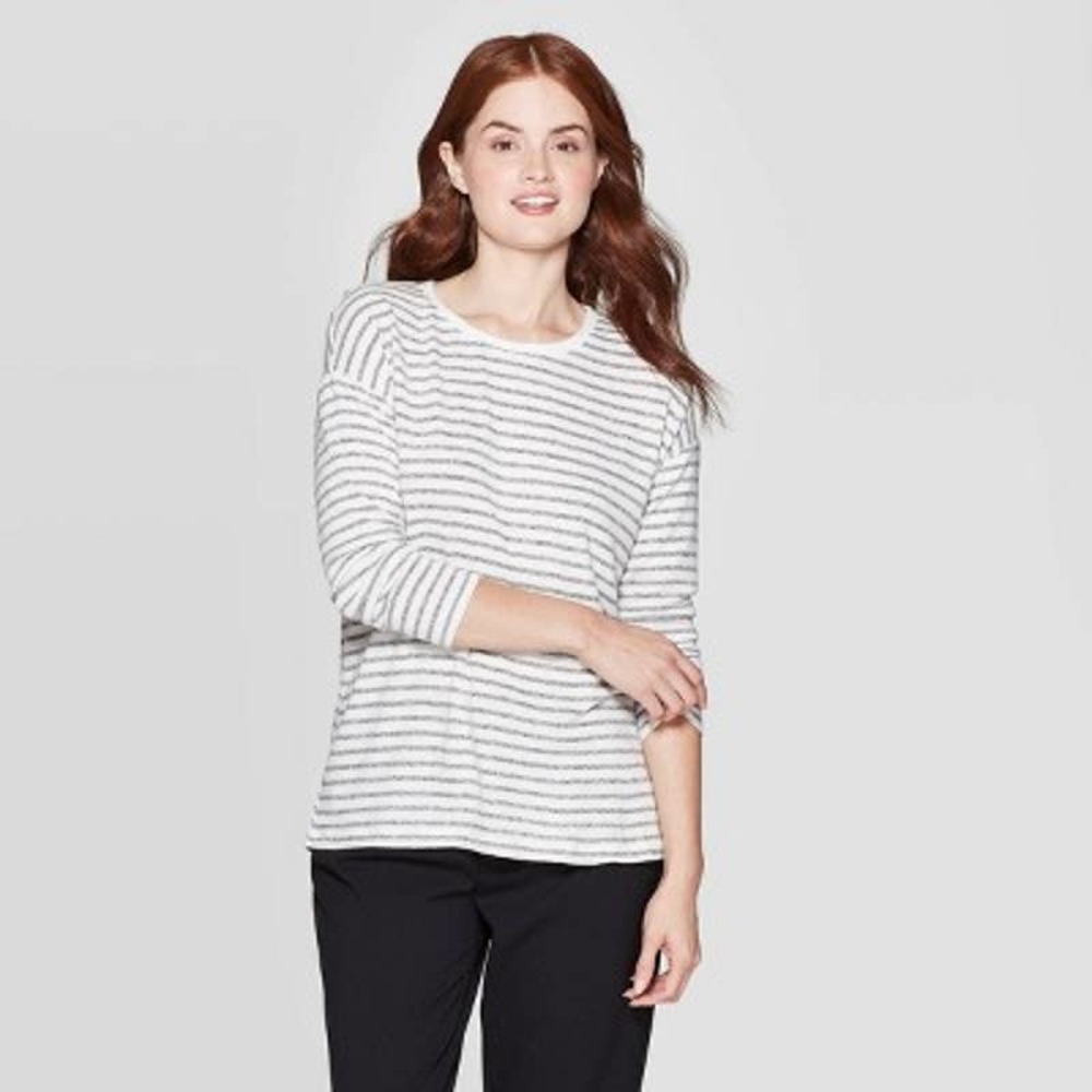 🌴  A New Day Striped Long Sleeve top S/M